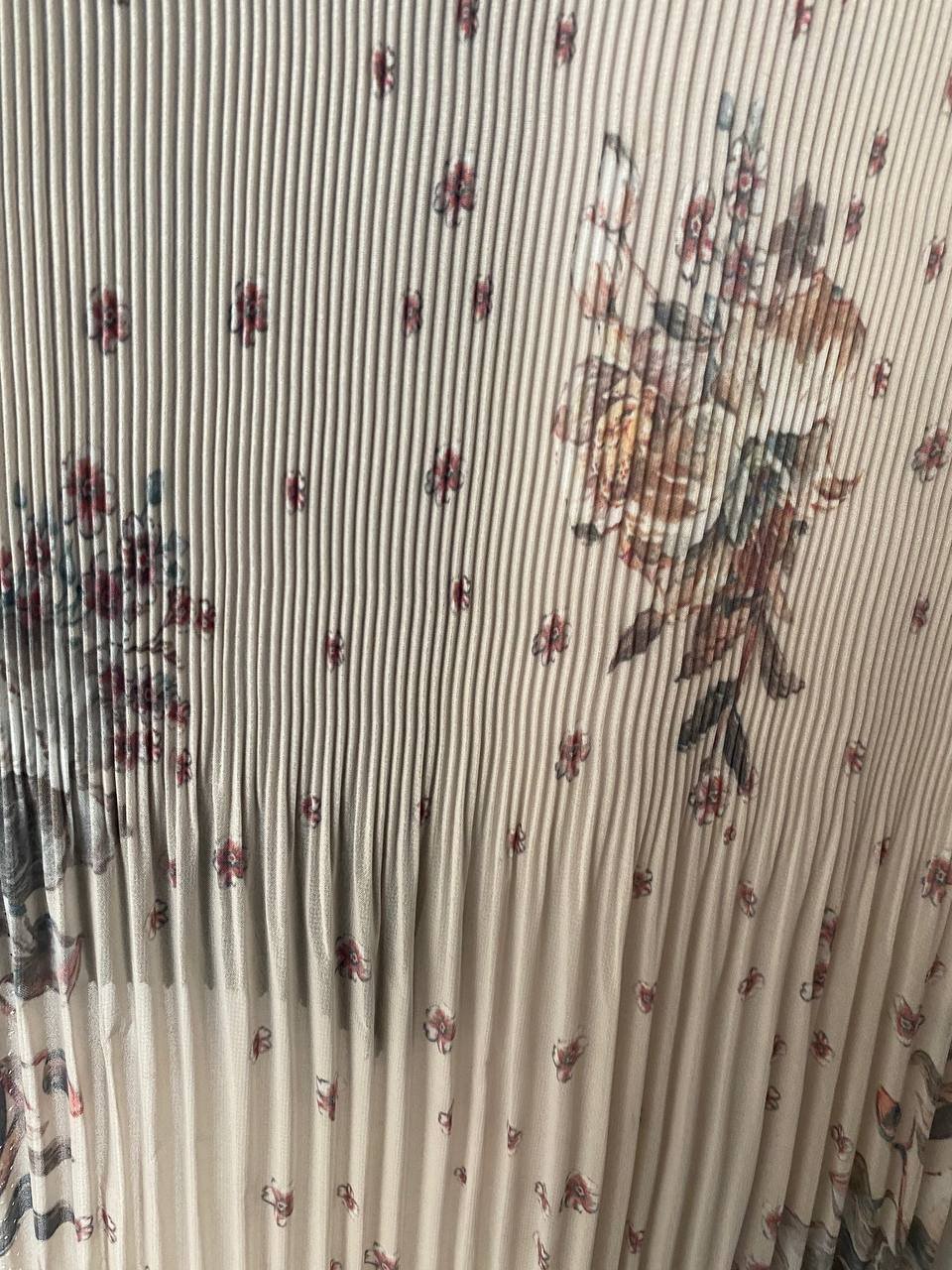 Dik ve Boşluklu Plise Kumaş